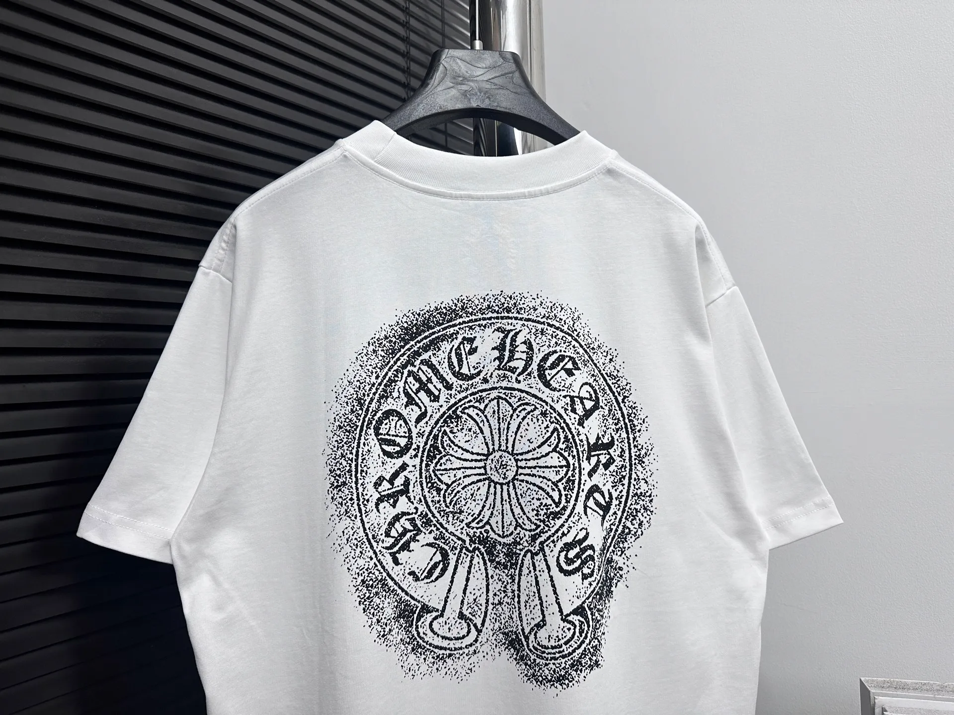 🅿️170 【ChromeHearts】Chrome Hearts 25ss printed round neck T-shirt Original fabric Official same style Short-sleeved T-shirt Customized 260g vat-dyed fabric Very comfortable to the touch Latest brick cabinet synchronization for spring and summer Fashionable and personalized Super versatile and good-looking Very suitable for both men and women A must-have style Tag Collar label Washed wheat Complete with three standards Color: Black White Size: XS-L